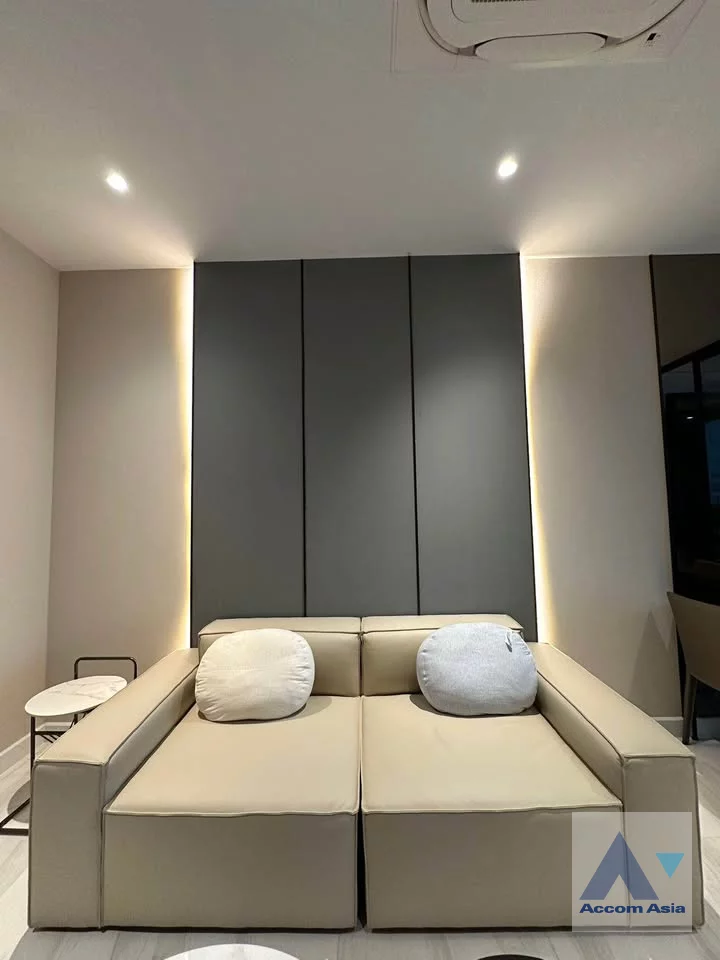  1  1 br Condominium for rent and sale in Sathorn ,Bangkok BTS Chong Nonsi - MRT Lumphini at Supalai ICON Sathorn AA46822
