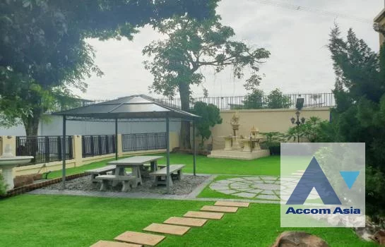 unit 4 Bedrooms  House For Rent in Pattanakarn, Bangkok  (AA46823)