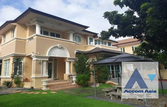 unit 4 Bedrooms  House For Rent in Pattanakarn, Bangkok  (AA46823)