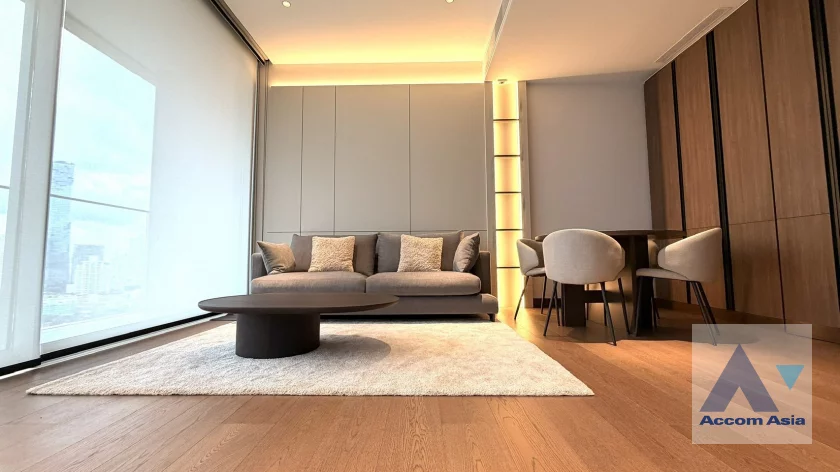 unit 1 Bedroom  Condominium For Rent & Sale in Silom, Bangkok  near BTS Sala Daeng - MRT Silom (AA46837)