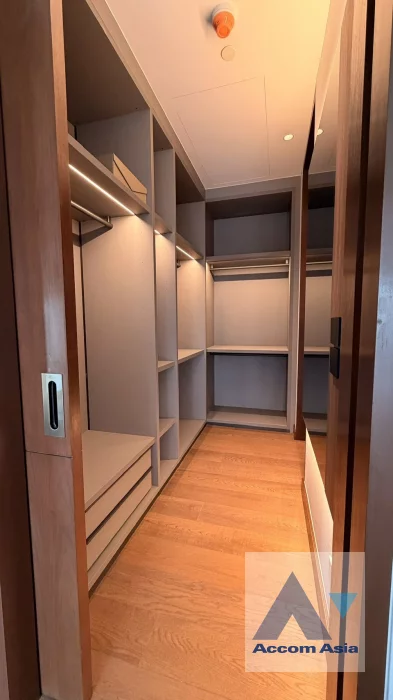 6  1 br Condominium for rent and sale in Silom ,Bangkok BTS Sala Daeng - MRT Silom at Dusit Parkside AA46837