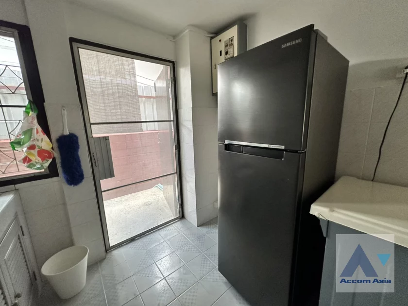 15  3 br House For Rent in Sukhumvit ,Bangkok BTS On Nut AA46841