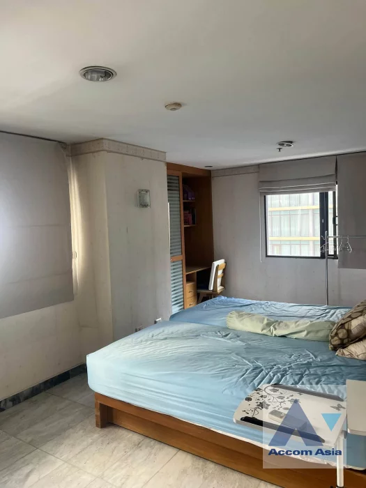 unitCorner Unit |  2 Bedrooms  Condominium For Rent & Sale in Ploenchit, Bangkok  near BTS Ratchadamri (AA46842)