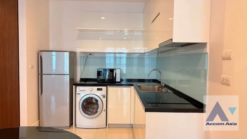 unit 1 Bedroom  Condominium For Rent & Sale in Sukhumvit, Bangkok  near BTS Phrom Phong (AA46850)
