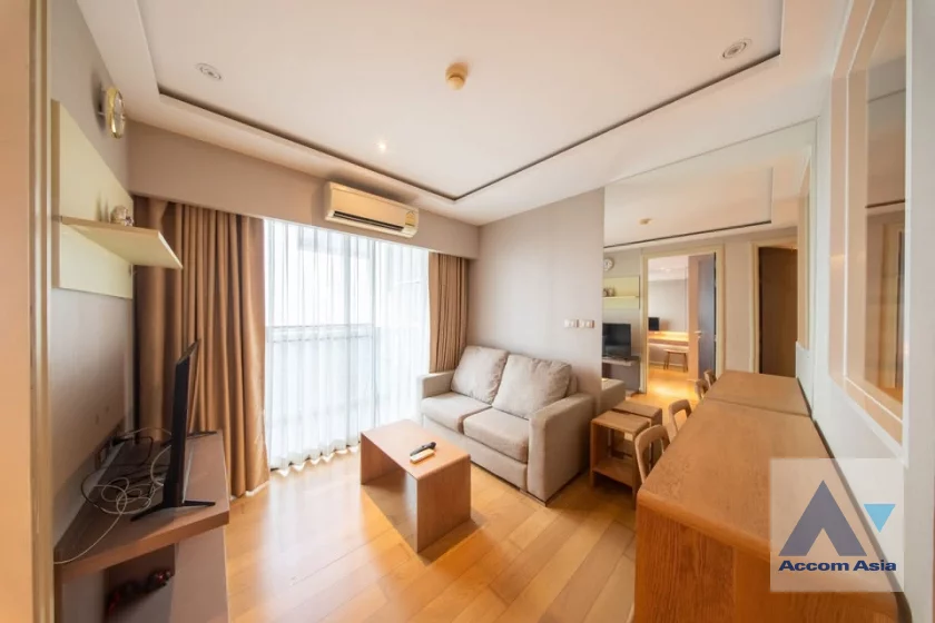 Tidy Deluxe Condominium  1 Bedroom for Sale BTS Thong Lo in Sukhumvit Bangkok