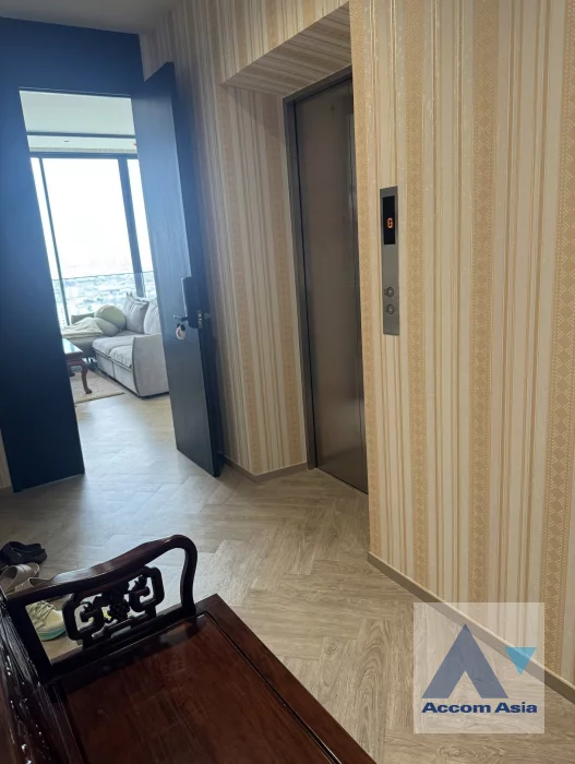 unitRiverside / River View |  3 Bedrooms  Condominium For Rent & Sale in Charoen Nakhon, Bangkok  near BTS Krung Thon Buri (AA46852)