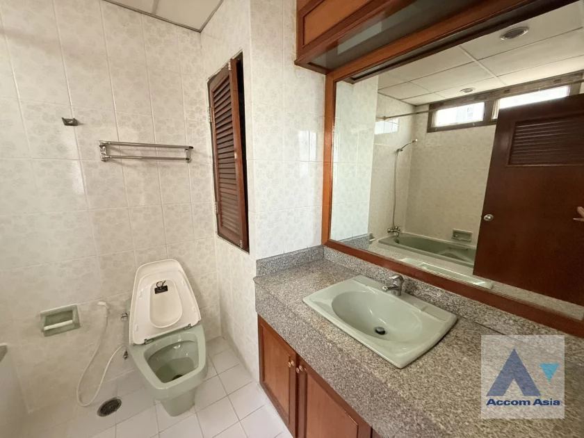 12  3 br Apartment For Rent in Sukhumvit ,Bangkok MRT Sukhumvit - BTS Asok at Suite For Family AA46854