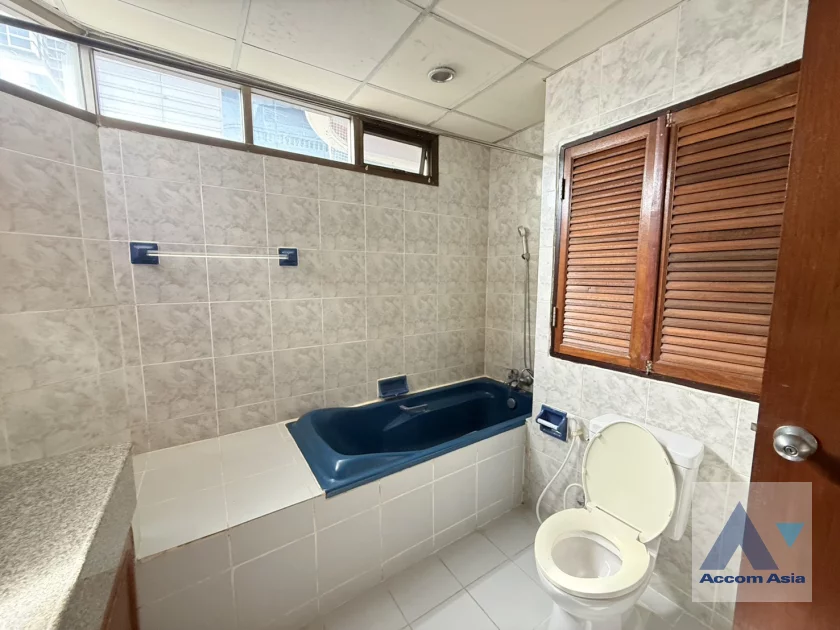 15  3 br Apartment For Rent in Sukhumvit ,Bangkok MRT Sukhumvit - BTS Asok at Suite For Family AA46854