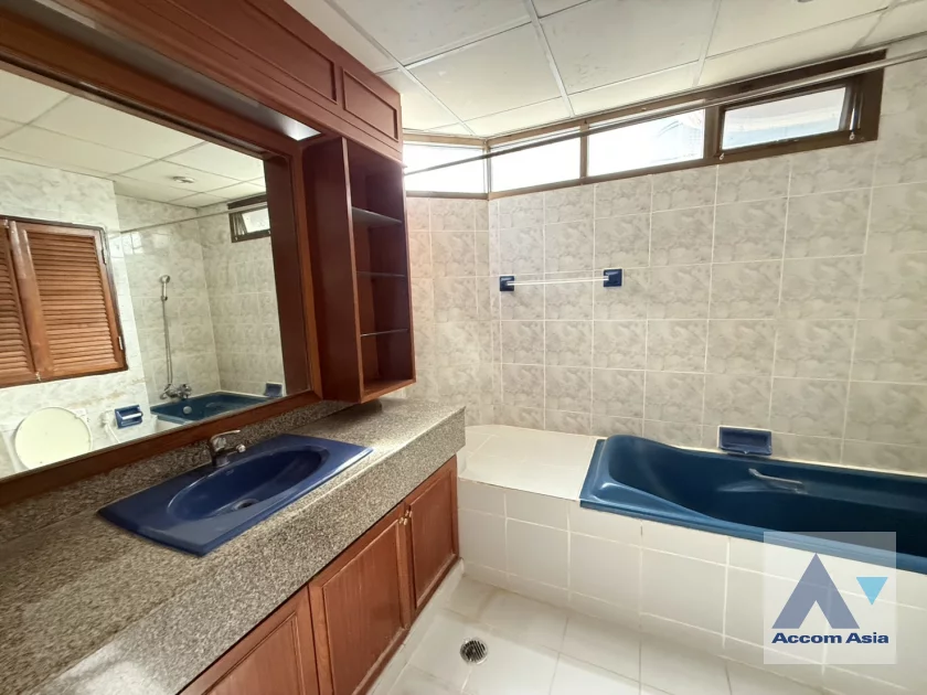 16  3 br Apartment For Rent in Sukhumvit ,Bangkok MRT Sukhumvit - BTS Asok at Suite For Family AA46854
