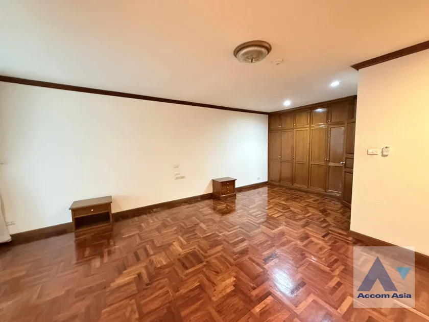  1  3 br Apartment For Rent in Sukhumvit ,Bangkok MRT Sukhumvit - BTS Asok at Suite For Family AA46854