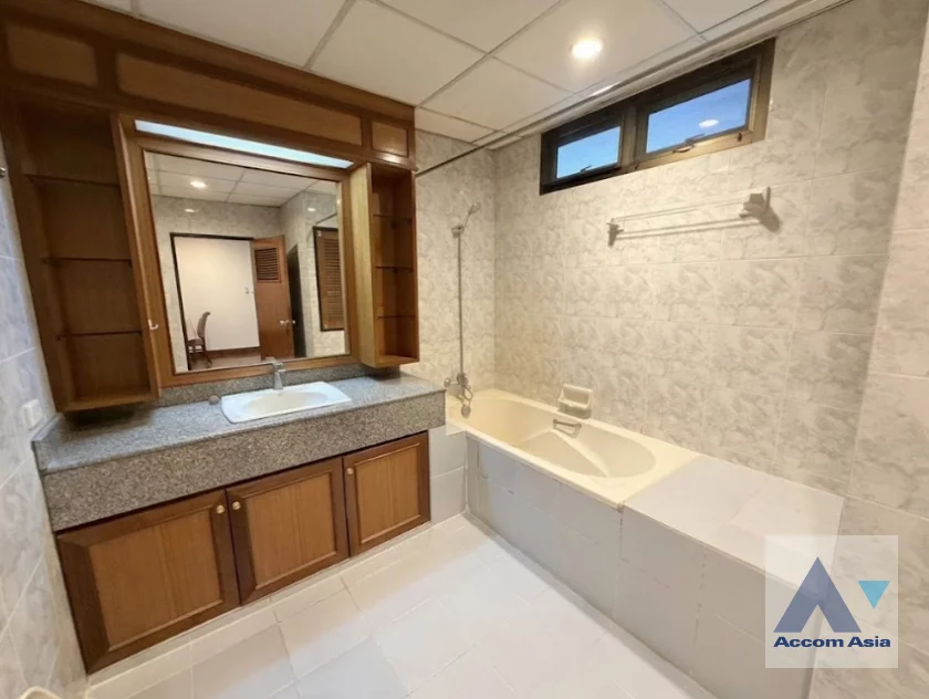 17  3 br Apartment For Rent in Sukhumvit ,Bangkok MRT Sukhumvit - BTS Asok at Suite For Family AA46854