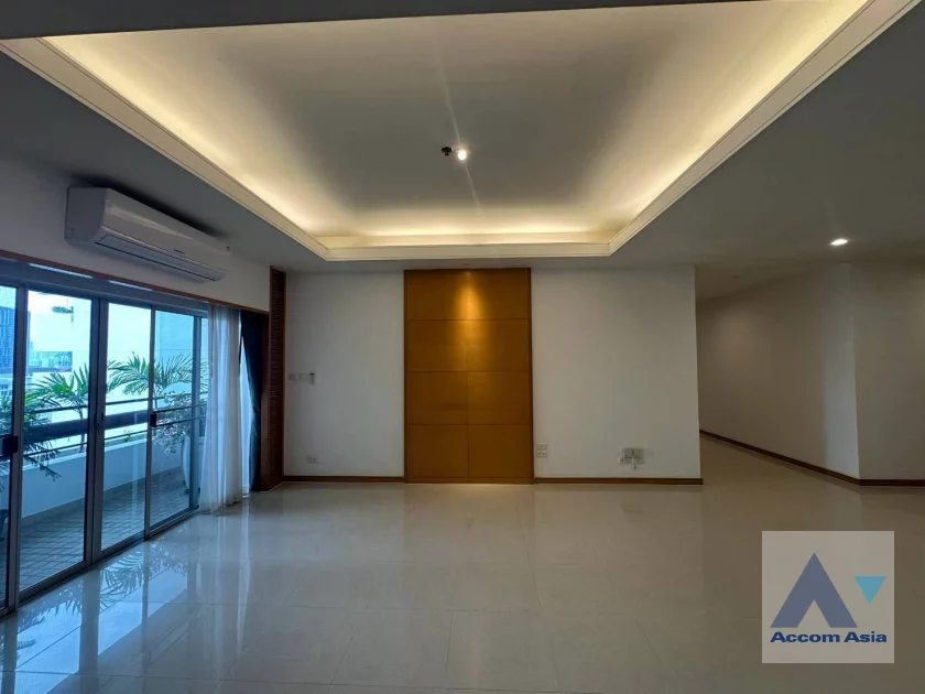 4  3 br Apartment For Rent in Sathorn ,Bangkok MRT Lumphini at Cozy and Convenient Apartment Near Garden Intl AA46857