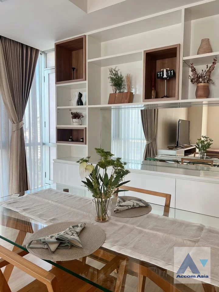 4  2 br Condominium for rent and sale in Ploenchit ,Bangkok BTS Ratchadamri at The Rajdamri AA46860
