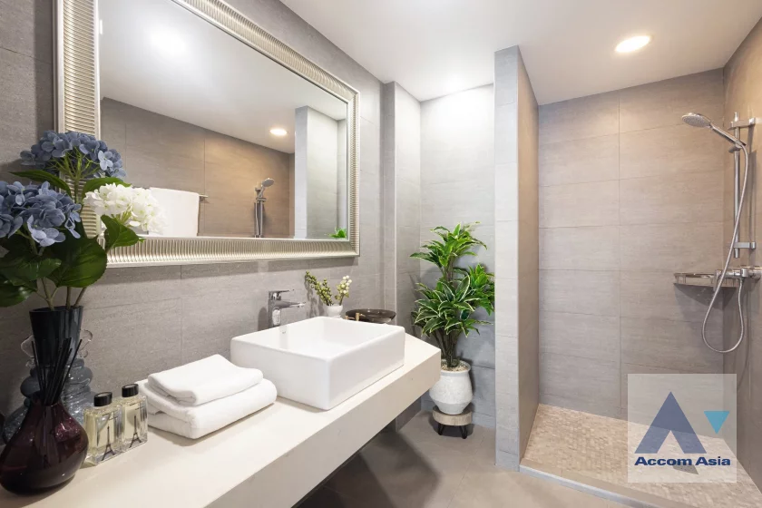 11  3 br Condominium for rent and sale in Sukhumvit ,Bangkok BTS Nana at Sukhumvit Suite AA46867