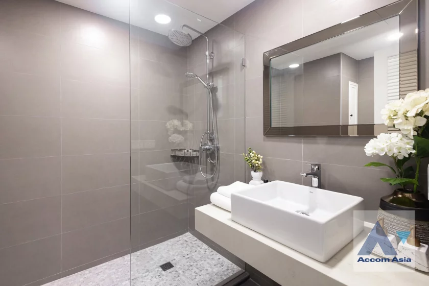 9  3 br Condominium for rent and sale in Sukhumvit ,Bangkok BTS Nana at Sukhumvit Suite AA46867