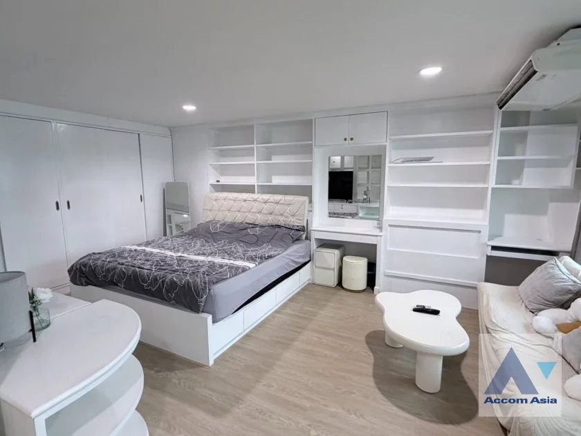 9  2 br Condominium for rent and sale in Silom ,Bangkok BTS Chong Nonsi at Diamond Tower AA46871