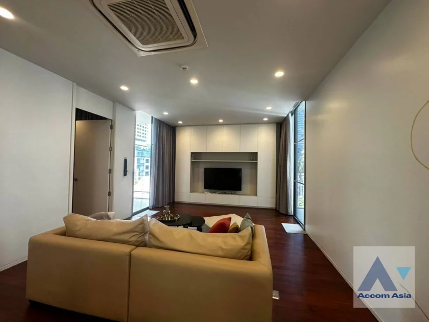  2  2 br Apartment For Rent in Sukhumvit ,Bangkok BTS Asok at Modern Boutique Desirable Low rised Building AA46876