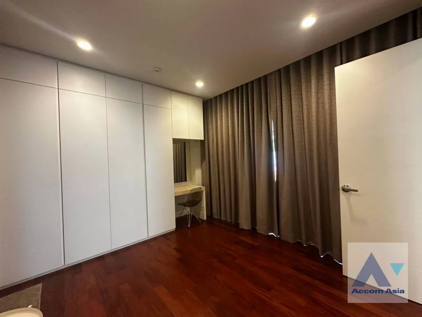 6  2 br Apartment For Rent in Sukhumvit ,Bangkok BTS Asok at Modern Boutique Desirable Low rised Building AA46876