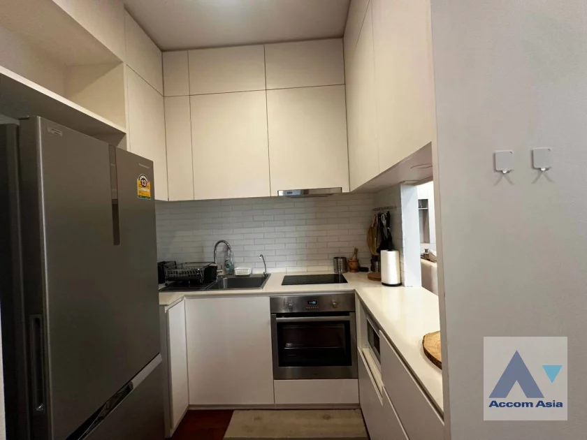5  2 br Apartment For Rent in Sukhumvit ,Bangkok BTS Asok at Modern Boutique Desirable Low rised Building AA46876