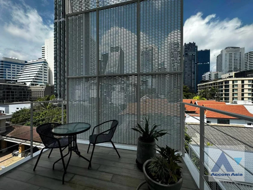 16  2 br Apartment For Rent in Sukhumvit ,Bangkok BTS Asok at Modern Boutique Desirable Low rised Building AA46877