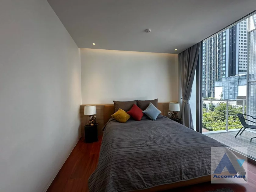 6  2 br Apartment For Rent in Sukhumvit ,Bangkok BTS Asok at Modern Boutique Desirable Low rised Building AA46877