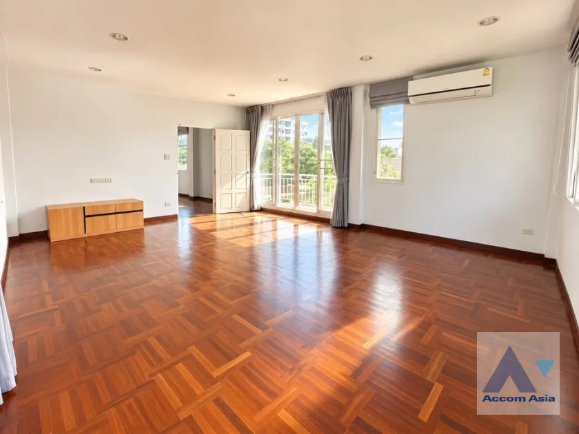  1  8 br House for rent and sale in Sathorn ,Bangkok MRT Khlong Toei AA46879