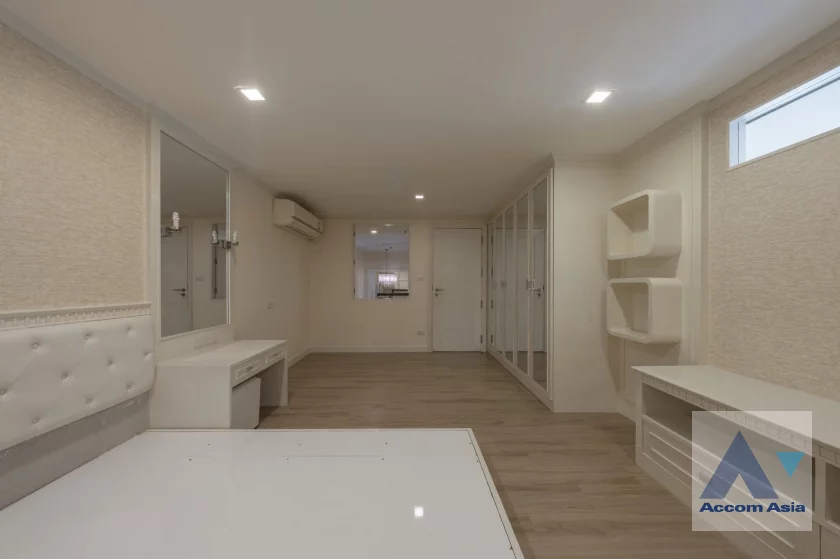 Home Office, Duplex Condo condominium for rent in Sukhumvit, Bangkok Code AA46886