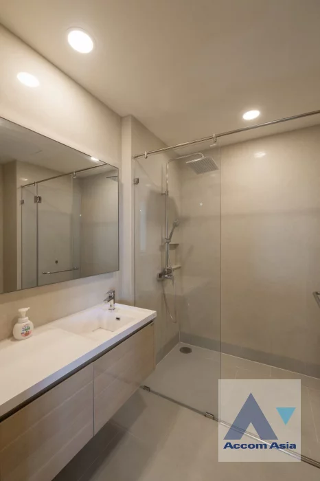 5  3 br Condominium for rent and sale in Sukhumvit ,Bangkok BTS Phrom Phong at The Emporio Place AA46886