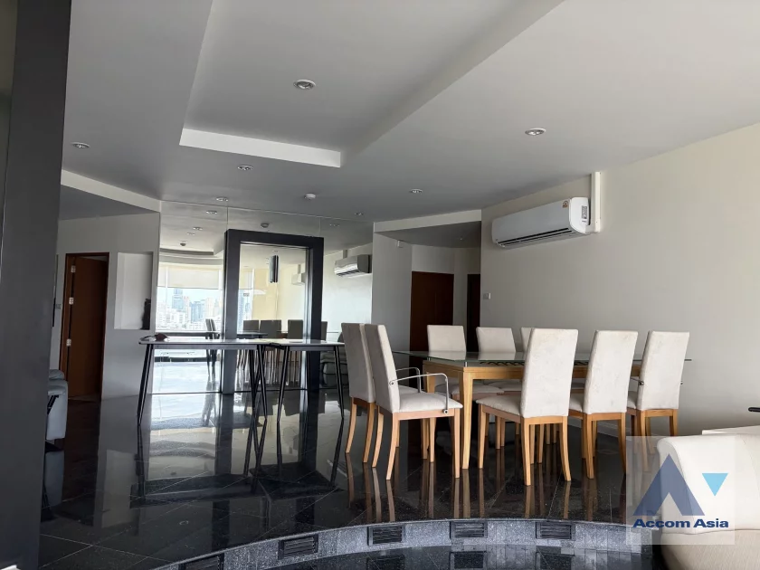 5  3 br Condominium For Rent in Charoen Nakhon ,Bangkok BTS Krung Thon Buri at River House AA46887