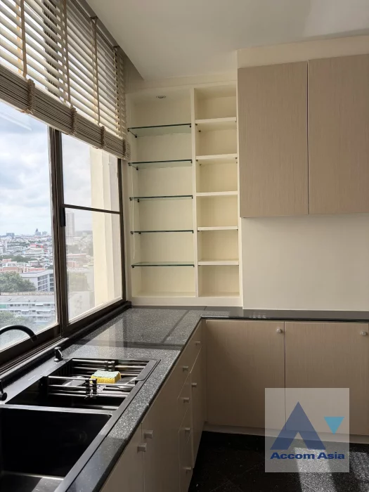 7  3 br Condominium For Rent in Charoen Nakhon ,Bangkok BTS Krung Thon Buri at River House AA46887