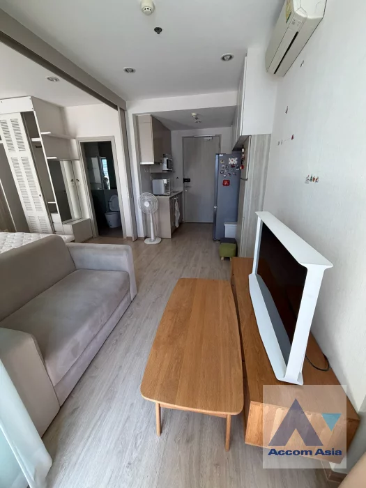 unit 1 Bedroom  Condominium For Rent & Sale in Silom, Bangkok  near MRT Sam Yan (AA46889)