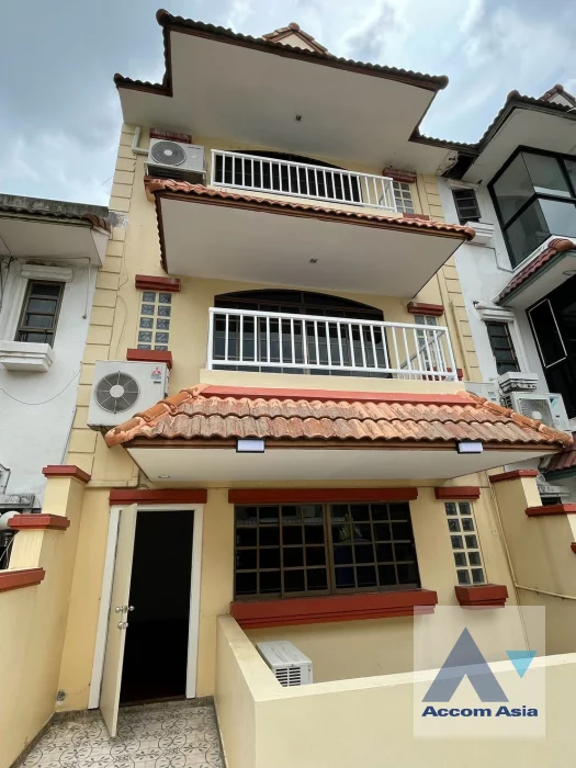 unitHome Office |  6 Bedrooms  Townhouse For Rent in Sukhumvit, Bangkok  near BTS Phra khanong - ARL Ramkhamhaeng (AA46890)