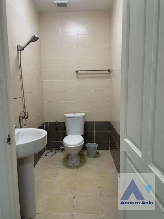 27  6 br Townhouse For Rent in Sukhumvit ,Bangkok BTS Phra khanong - ARL Ramkhamhaeng AA46890