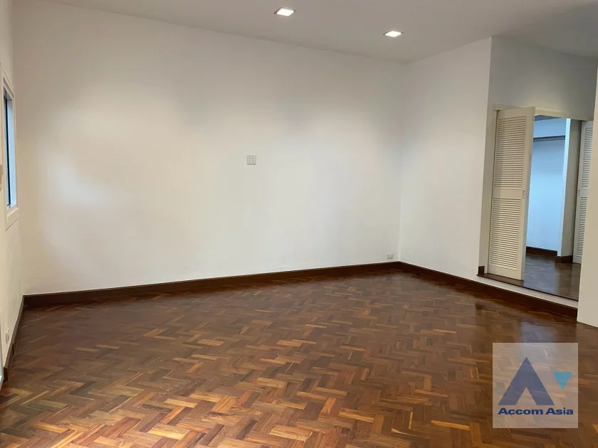 19  6 br Townhouse For Rent in Sukhumvit ,Bangkok BTS Phra khanong - ARL Ramkhamhaeng AA46890