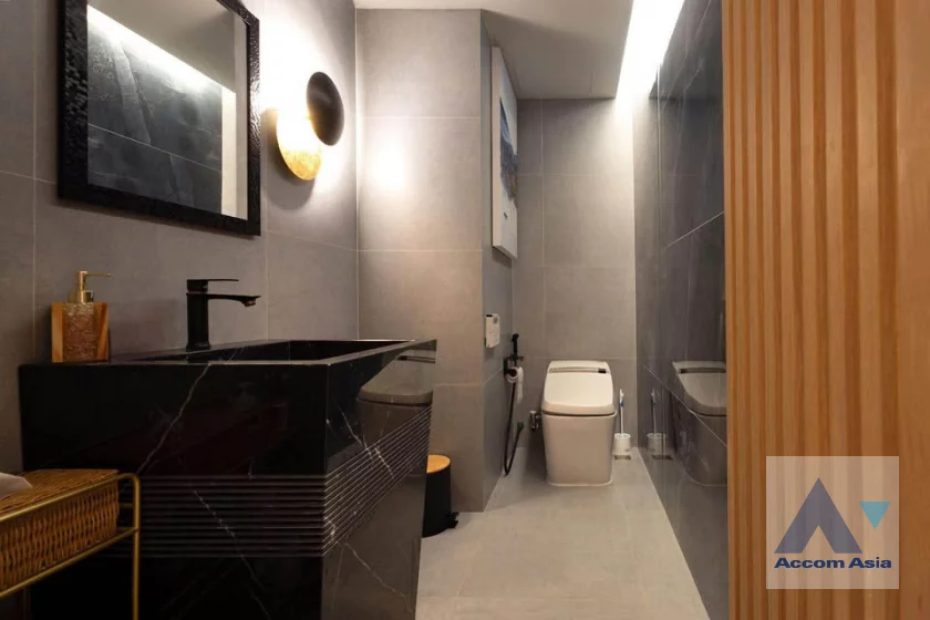 8  3 br Condominium For Rent in Sukhumvit ,Bangkok BTS Ekkamai at La Cascade AA46896