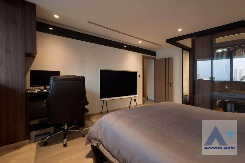 5  3 br Condominium for rent and sale in Sukhumvit ,Bangkok BTS Ekkamai at La Cascade AA46896