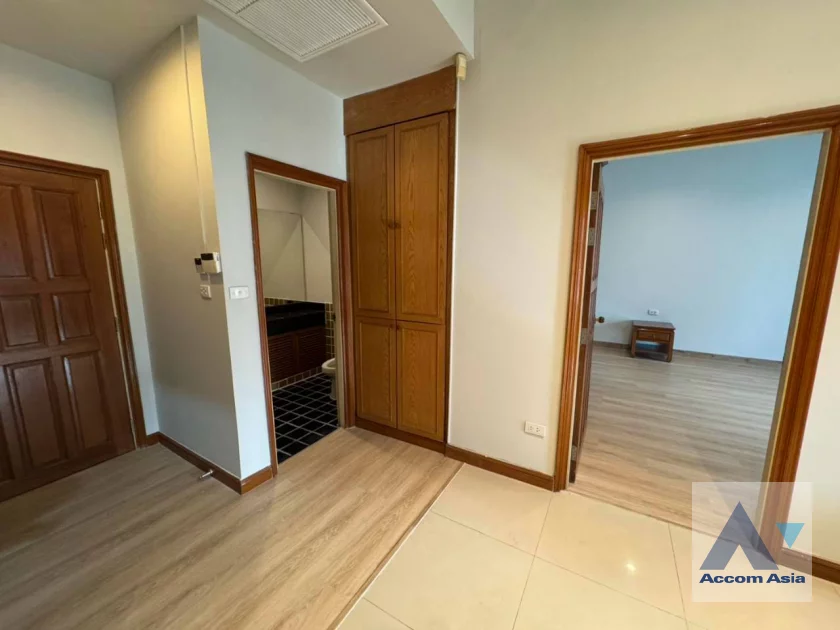 5  1 br Apartment for rent and sale in Sathorn ,Bangkok MRT Lumphini - BTS Chong Nonsi at Exclusive Privacy Residence AA46897