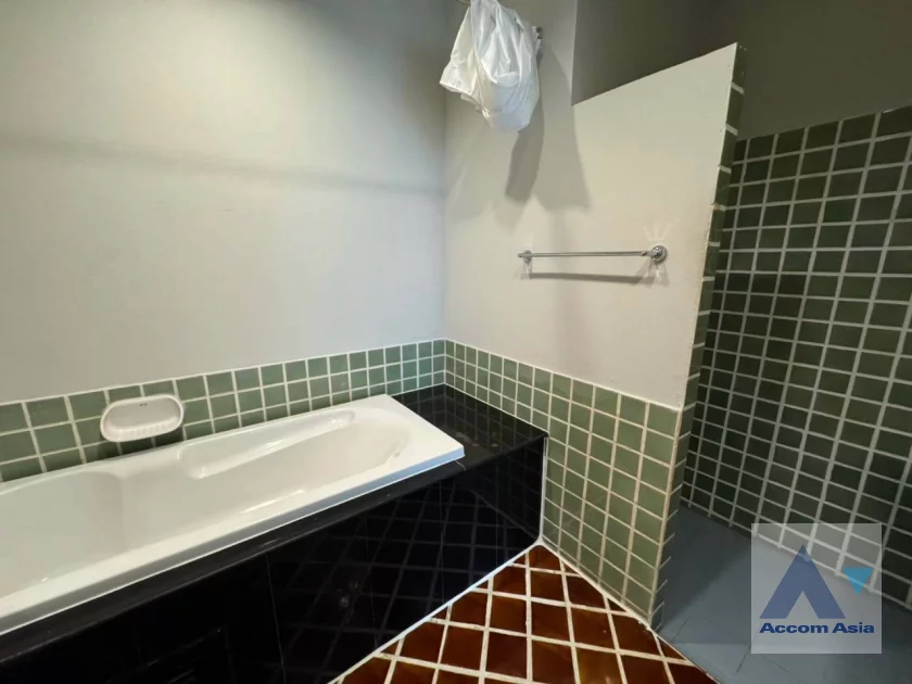 11  1 br Apartment for rent and sale in Sathorn ,Bangkok MRT Lumphini - BTS Chong Nonsi at Exclusive Privacy Residence AA46897