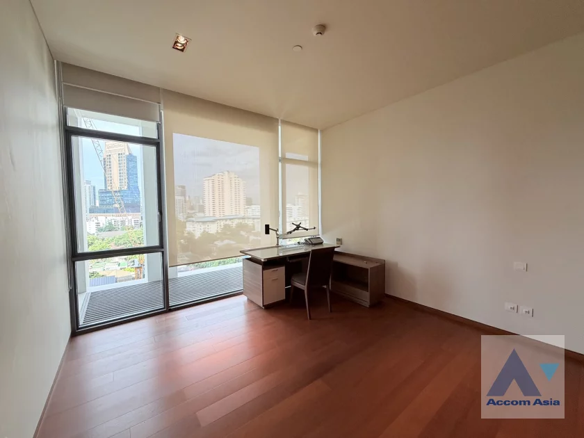 unit 3 Bedrooms  Condominium For Rent & Sale in Sathorn, Bangkok  near BTS Chong Nonsi - MRT Lumphini (AA46903)