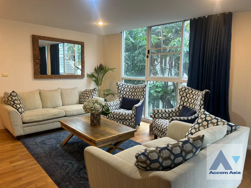 unit 2 Bedrooms  Condominium For Rent & Sale in Sukhumvit, Bangkok  near BTS Asok (AA46906)