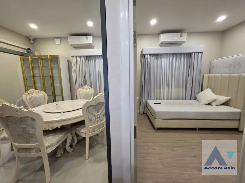 15  4 br House For Rent in Samutprakan ,Samutprakan  at House AA46909
