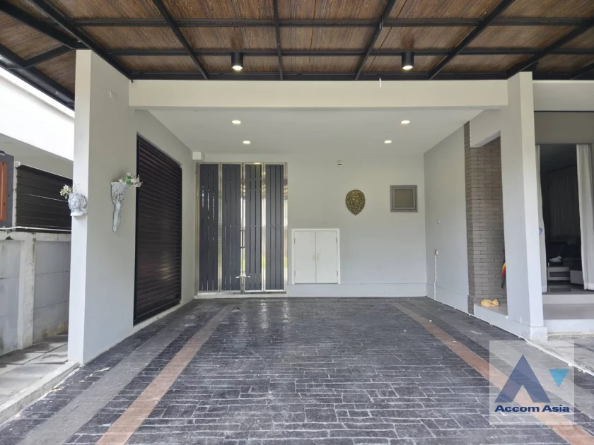 7  4 br House For Rent in Samutprakan ,Samutprakan  at House AA46909
