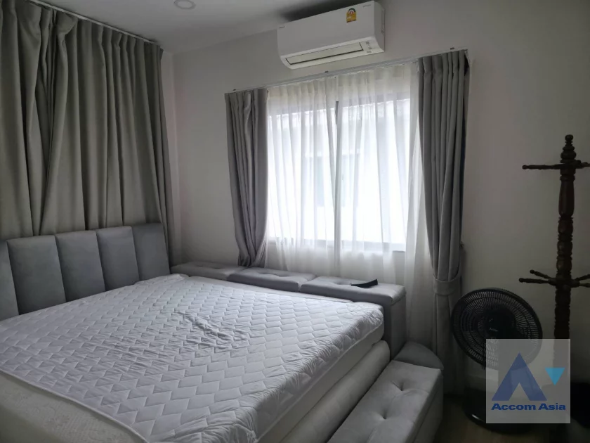 16  4 br House For Rent in Samutprakan ,Samutprakan  at House AA46909