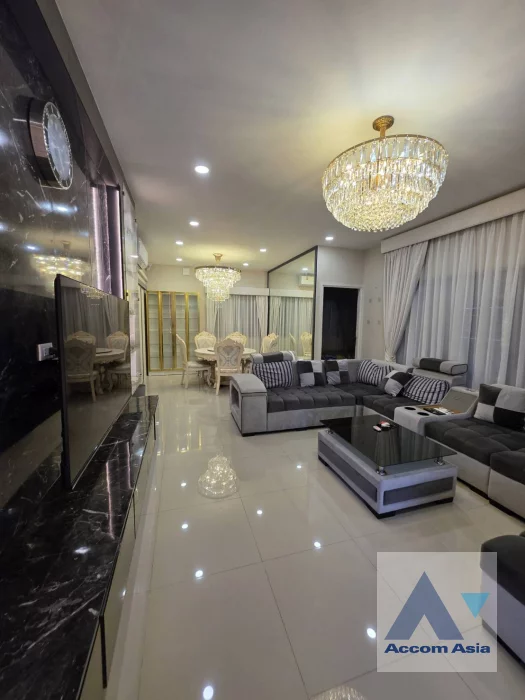  1  4 br House For Rent in Samutprakan ,Samutprakan  at House AA46909