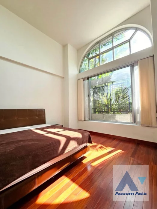 7  1 br Condominium For Sale in Ploenchit ,Bangkok BTS Ploenchit at All Seasons Mansion AA46912