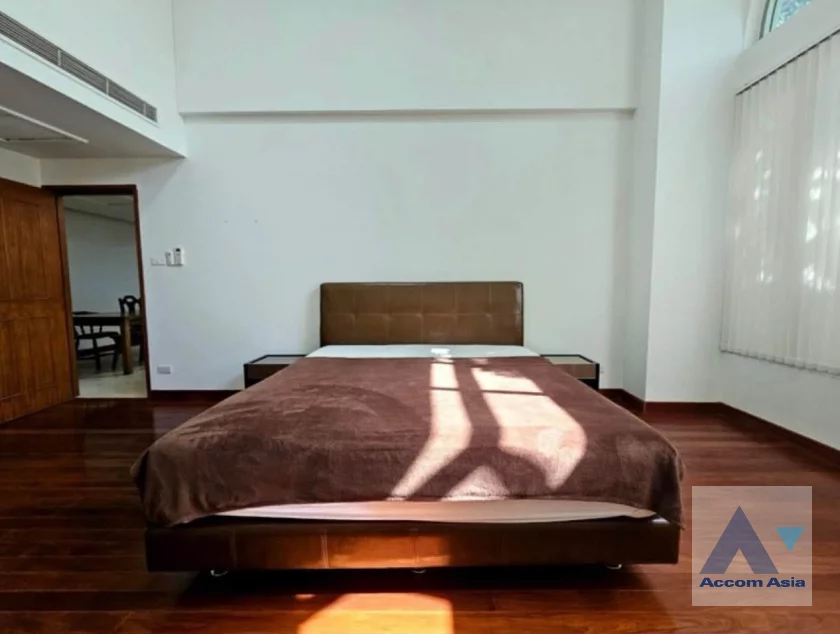 8  1 br Condominium For Sale in Ploenchit ,Bangkok BTS Ploenchit at All Seasons Mansion AA46912