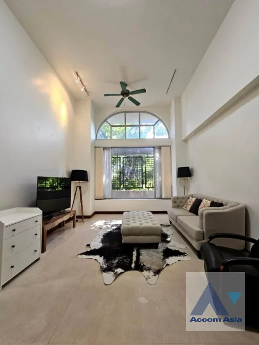 4  1 br Condominium For Sale in Ploenchit ,Bangkok BTS Ploenchit at All Seasons Mansion AA46912