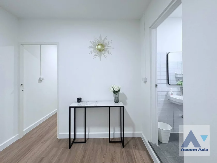 24  6 br House For Rent in Ratchadaphisek ,Bangkok MRT Huai Khwang AA46919