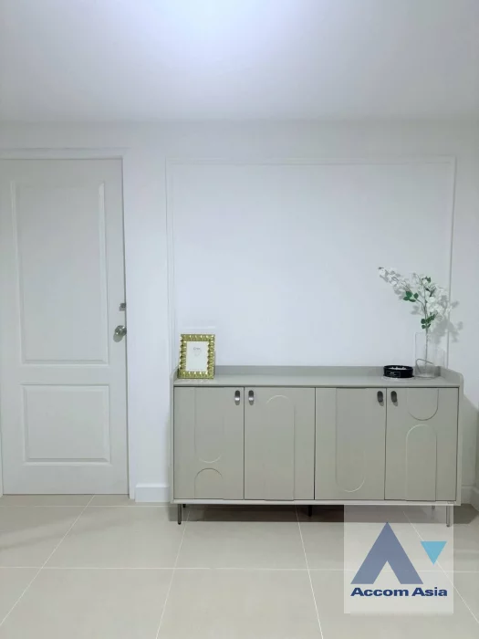 22  6 br House For Rent in Ratchadaphisek ,Bangkok MRT Huai Khwang AA46919