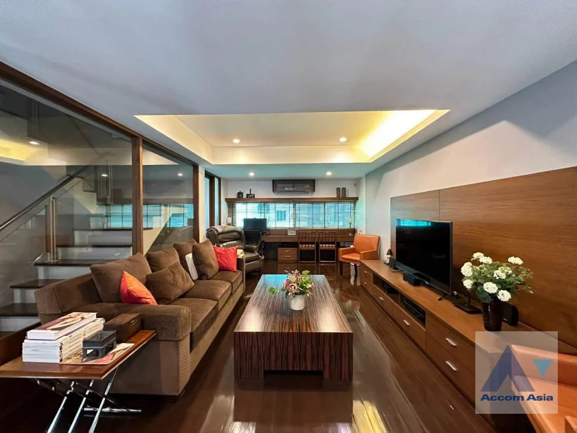 4  1 br Townhouse For Rent in Sukhumvit ,Bangkok BTS Ekkamai at The Parklane 12 AA46922